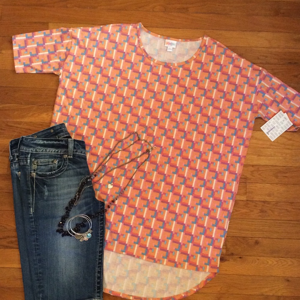 LuLaRoe Large Irma Hi-Low Tunic